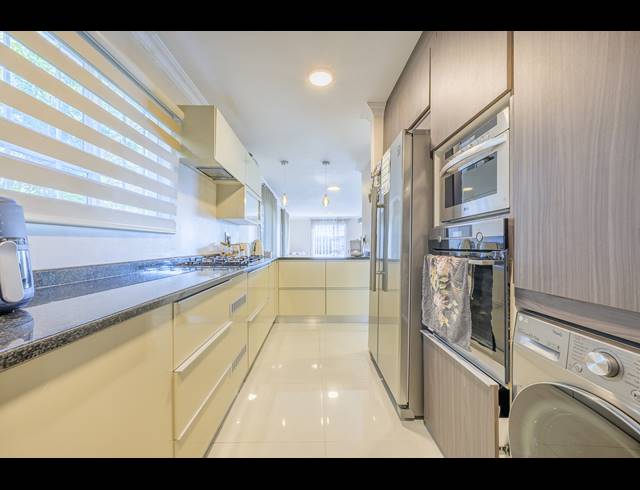 3 BEDROOM SECTIONAL TITLE FOR SALE IN WESTVILLE